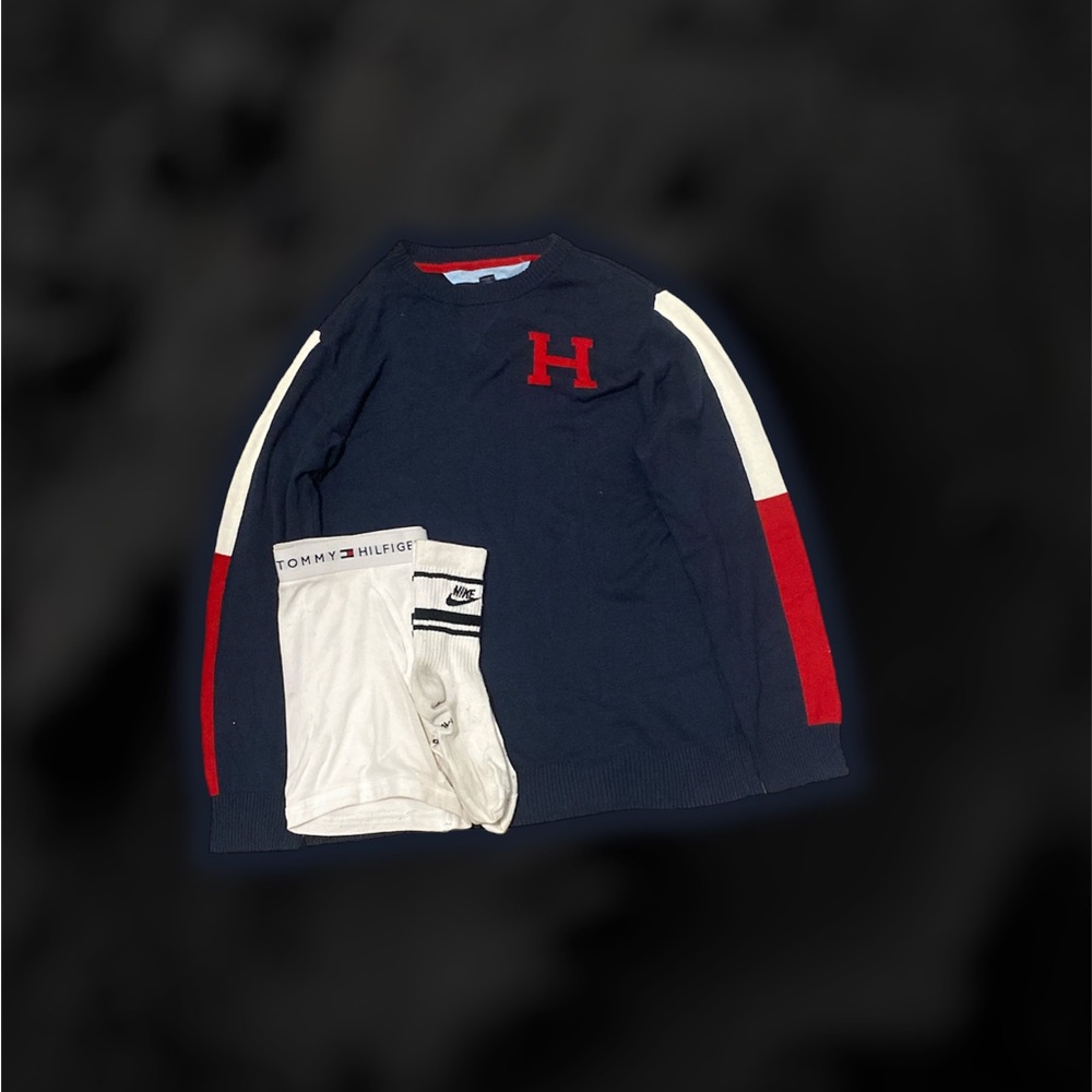 Tommy Hilfiger embroidered logo Long Sleeve T- Shirt